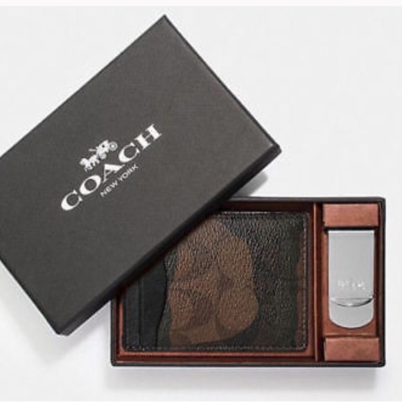 Coach Other - 🆕 Coach 3 n 1 Camouflage Card Case Money Clip Set